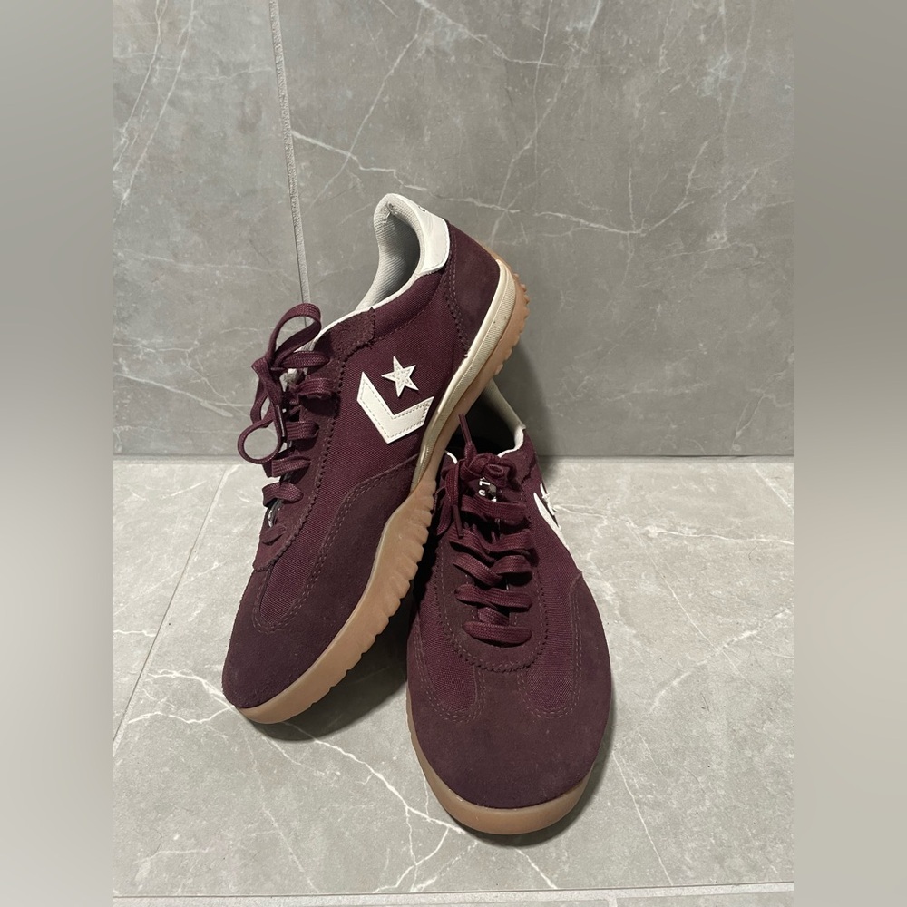 Converse Run Star Trainer Burgundy Suede Low-Top Sneakers with White Chevron